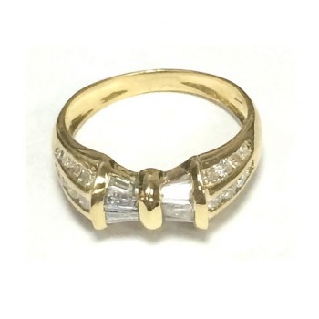 Baguette and Round Diamond Ring 24472